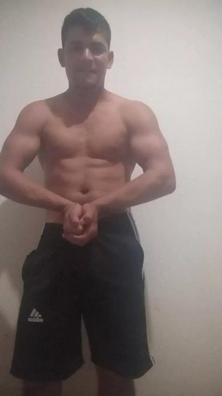Magnata232 on Cam4 