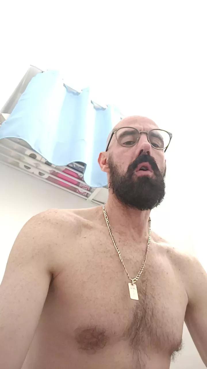 Majid1976 on Cam4 