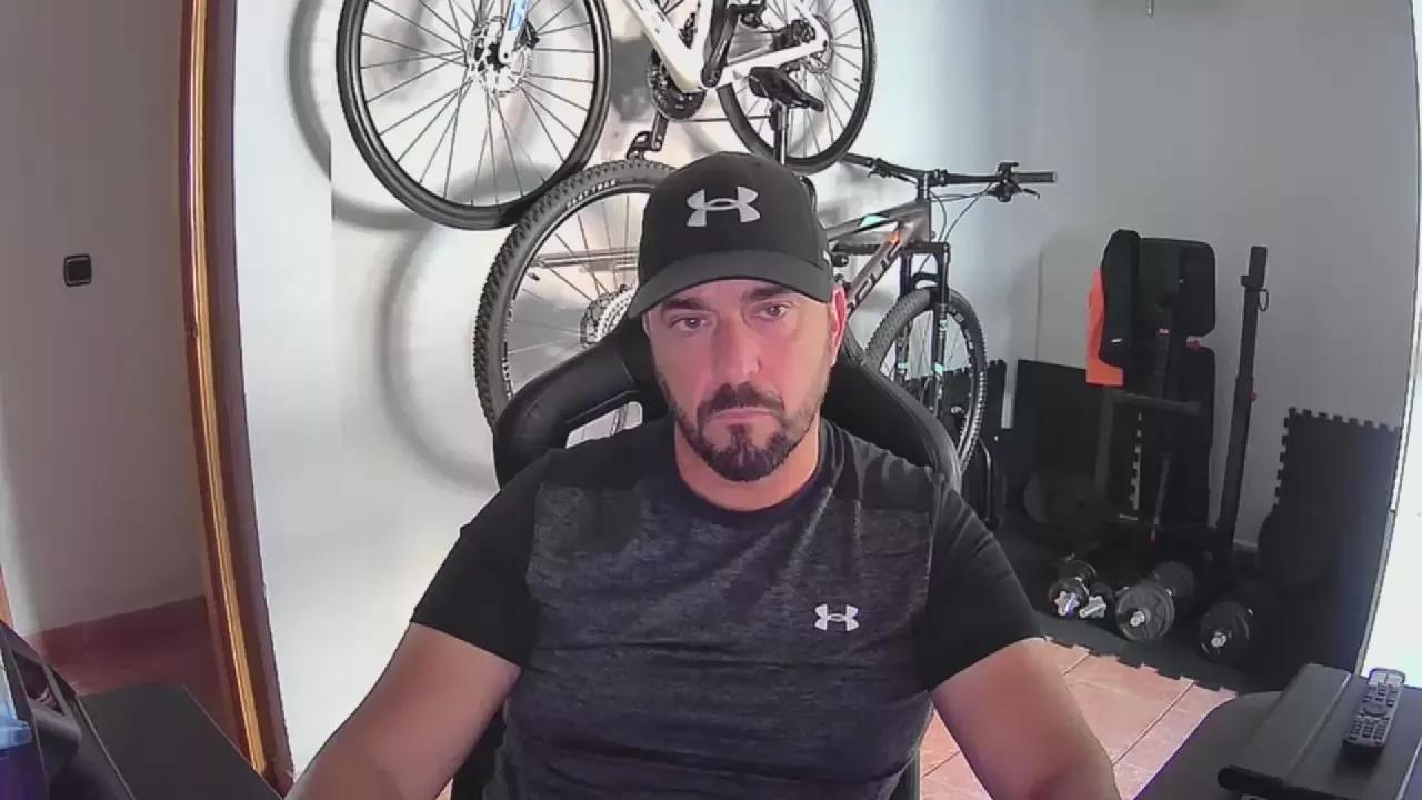 Mango1975 on Cam4 