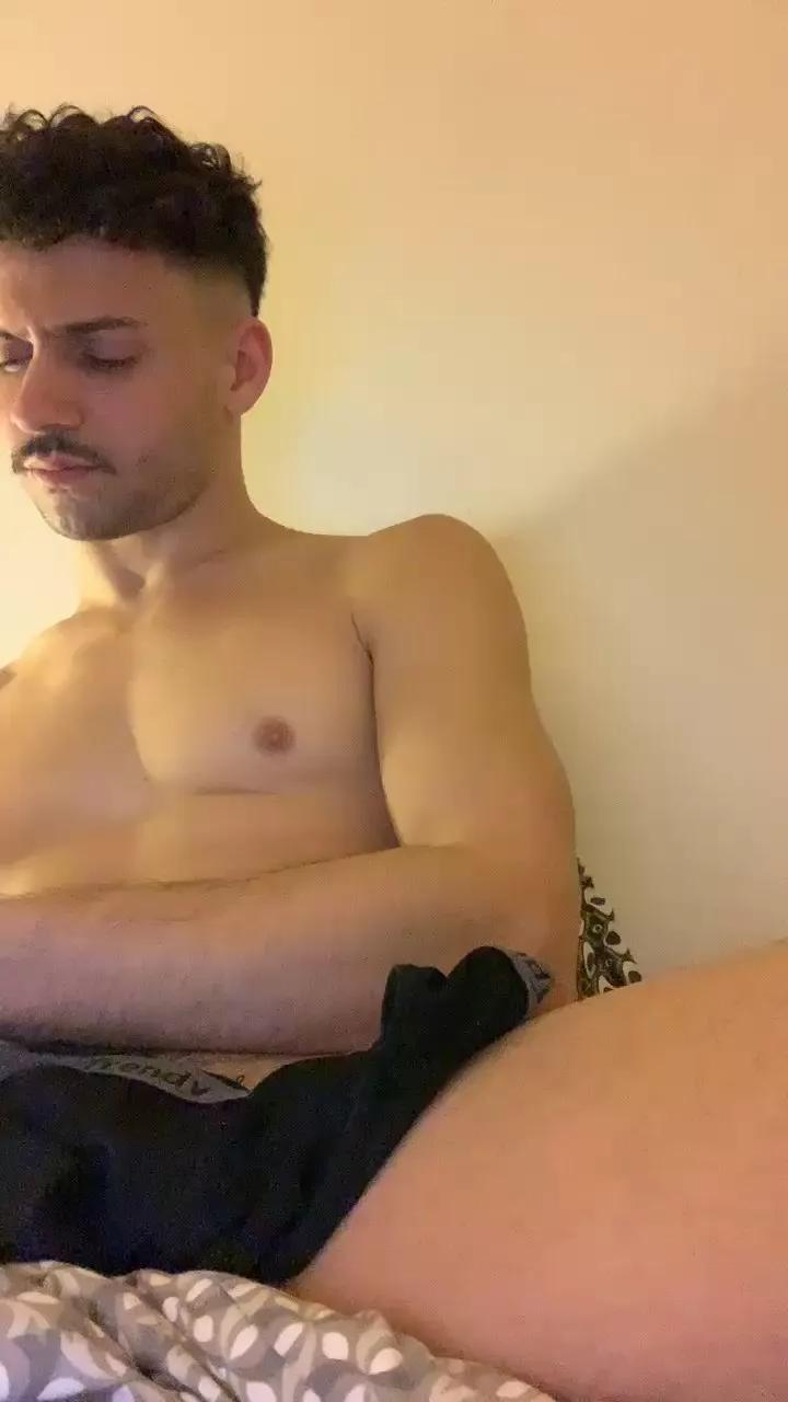 Manugic on Cam4 