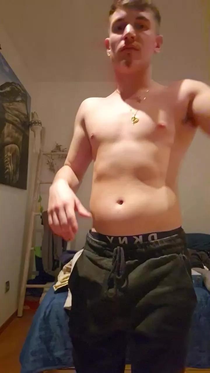 Marcdonals on Cam4 