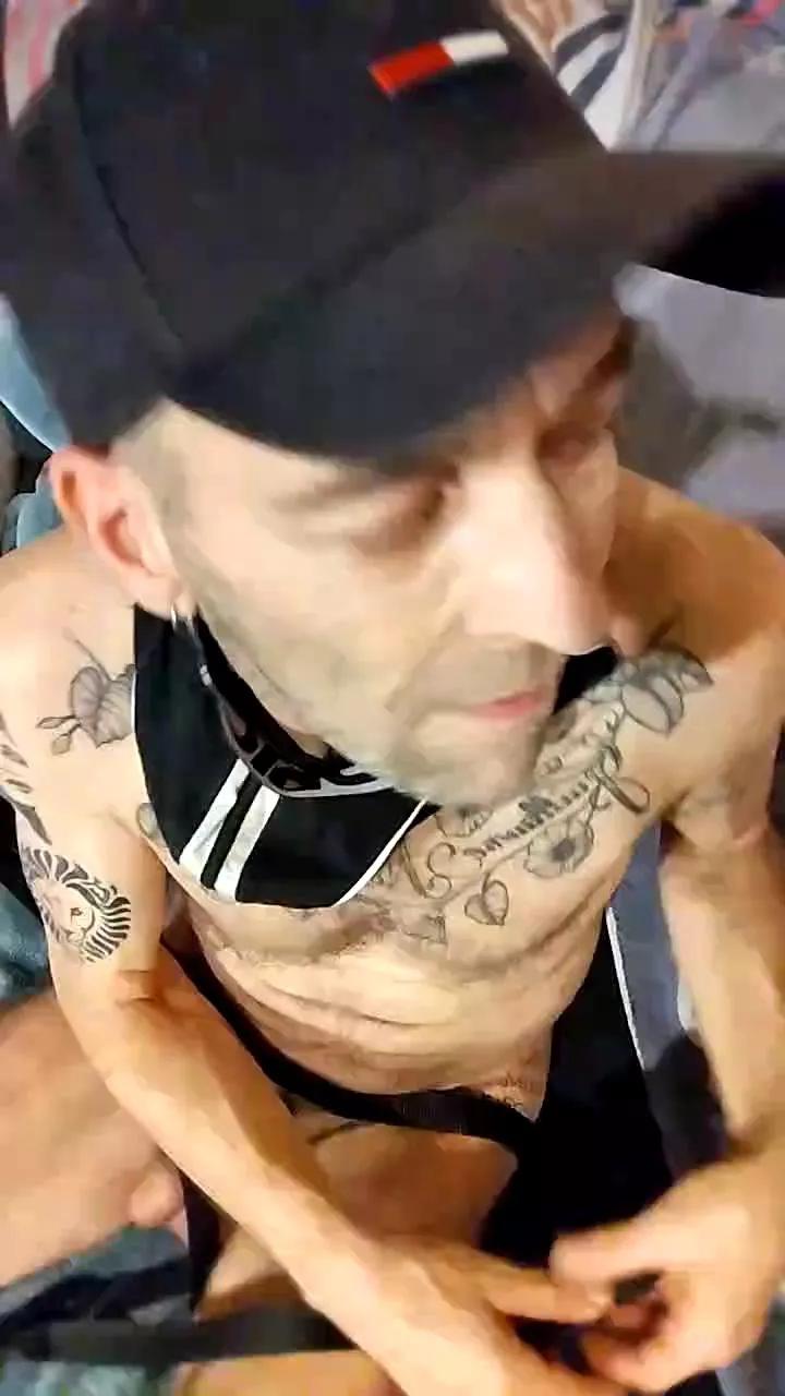 Marco24200 on Cam4 