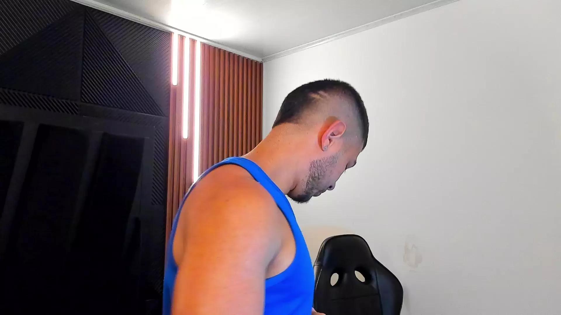 marco_garciia_ on Cam4 
