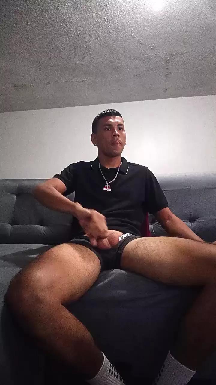 Master_nickboy2 on Cam4 