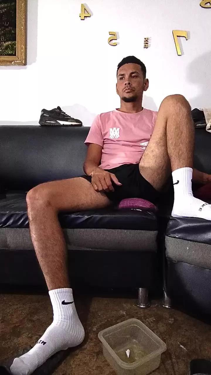 Master_nickboy2 on Cam4 