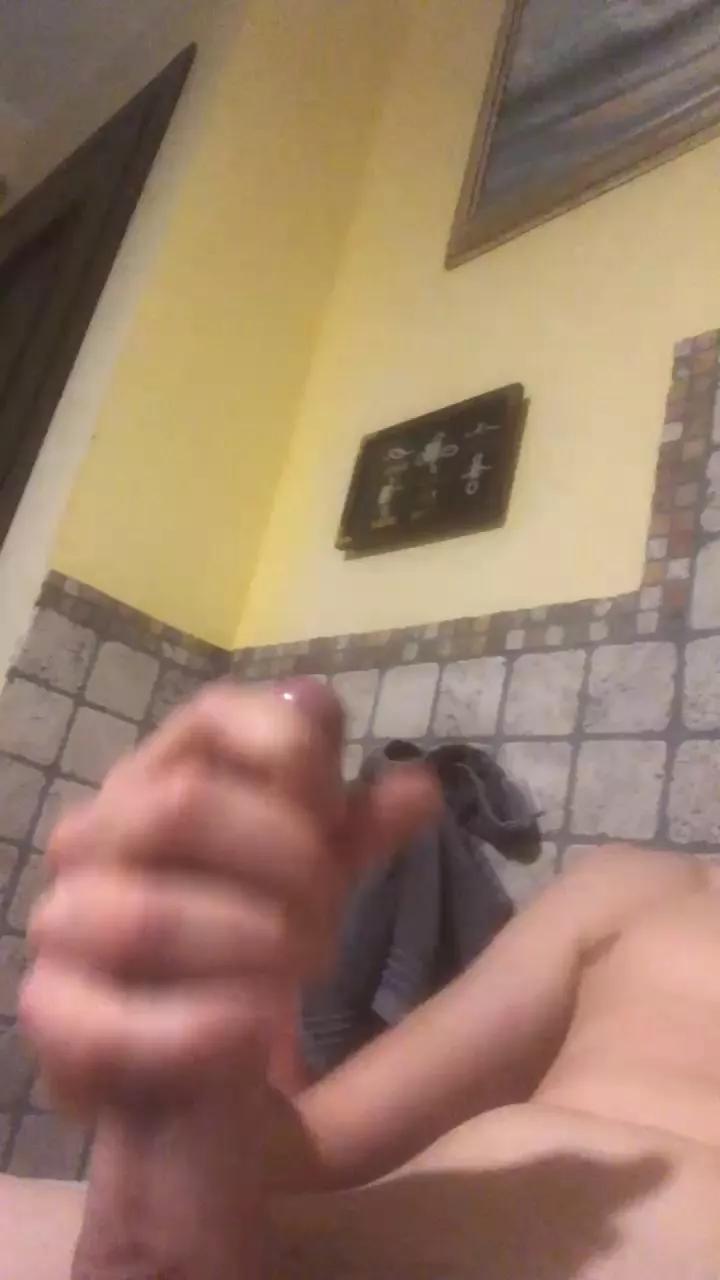 Matteo18cm on Cam4 