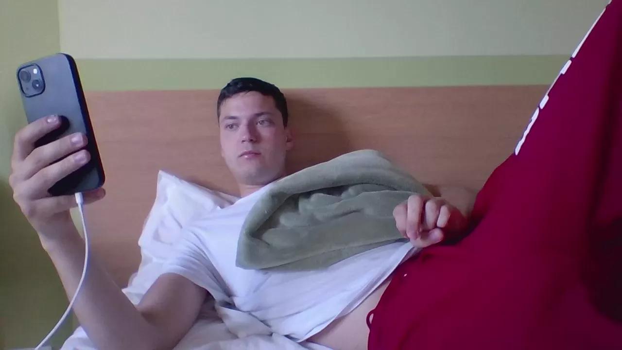 Mattia_21 on Cam4 
