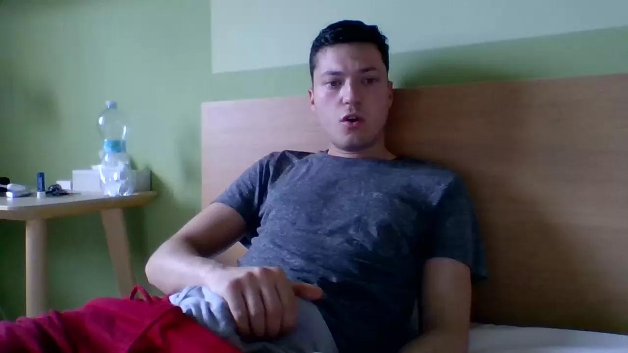 Mattia_21 on Cam4 