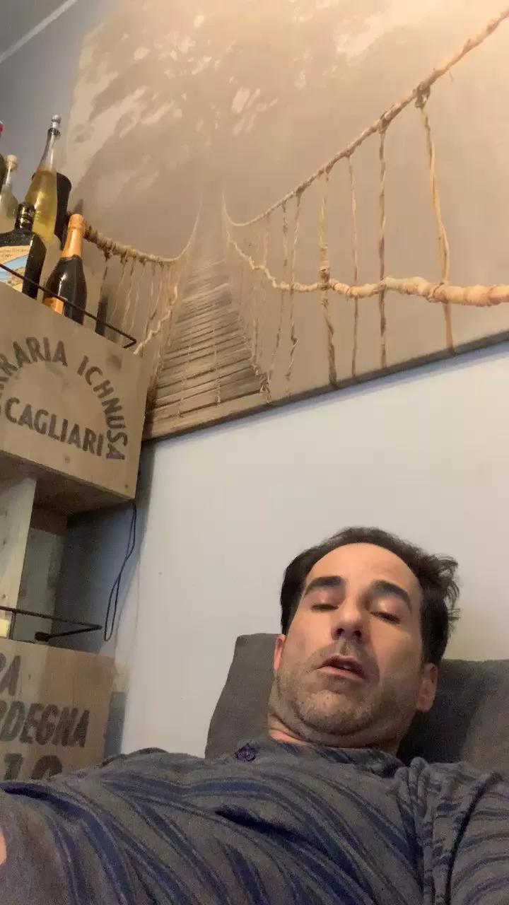 McEnrick1983 on Cam4 