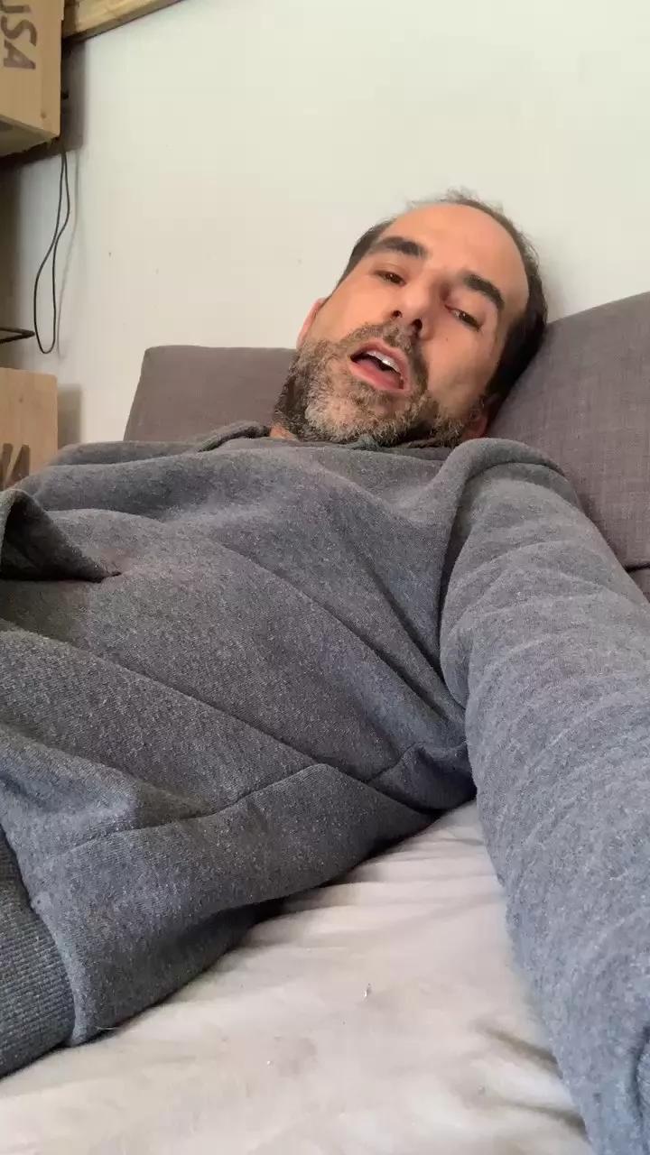 McEnrick1983 on Cam4 