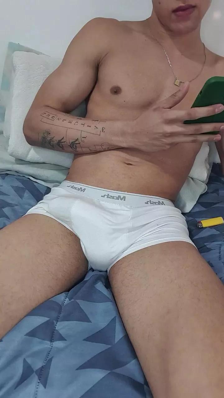 menezes8841 on Cam4 
