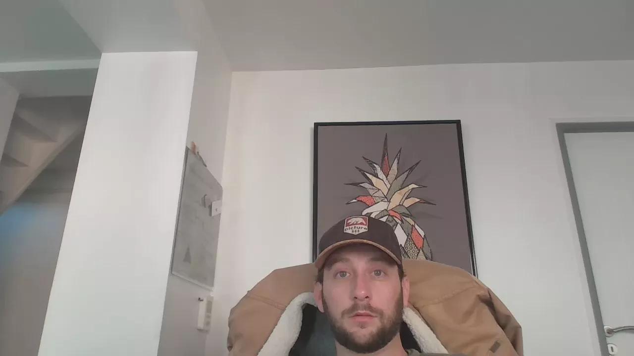 MikaMan69 on Cam4 