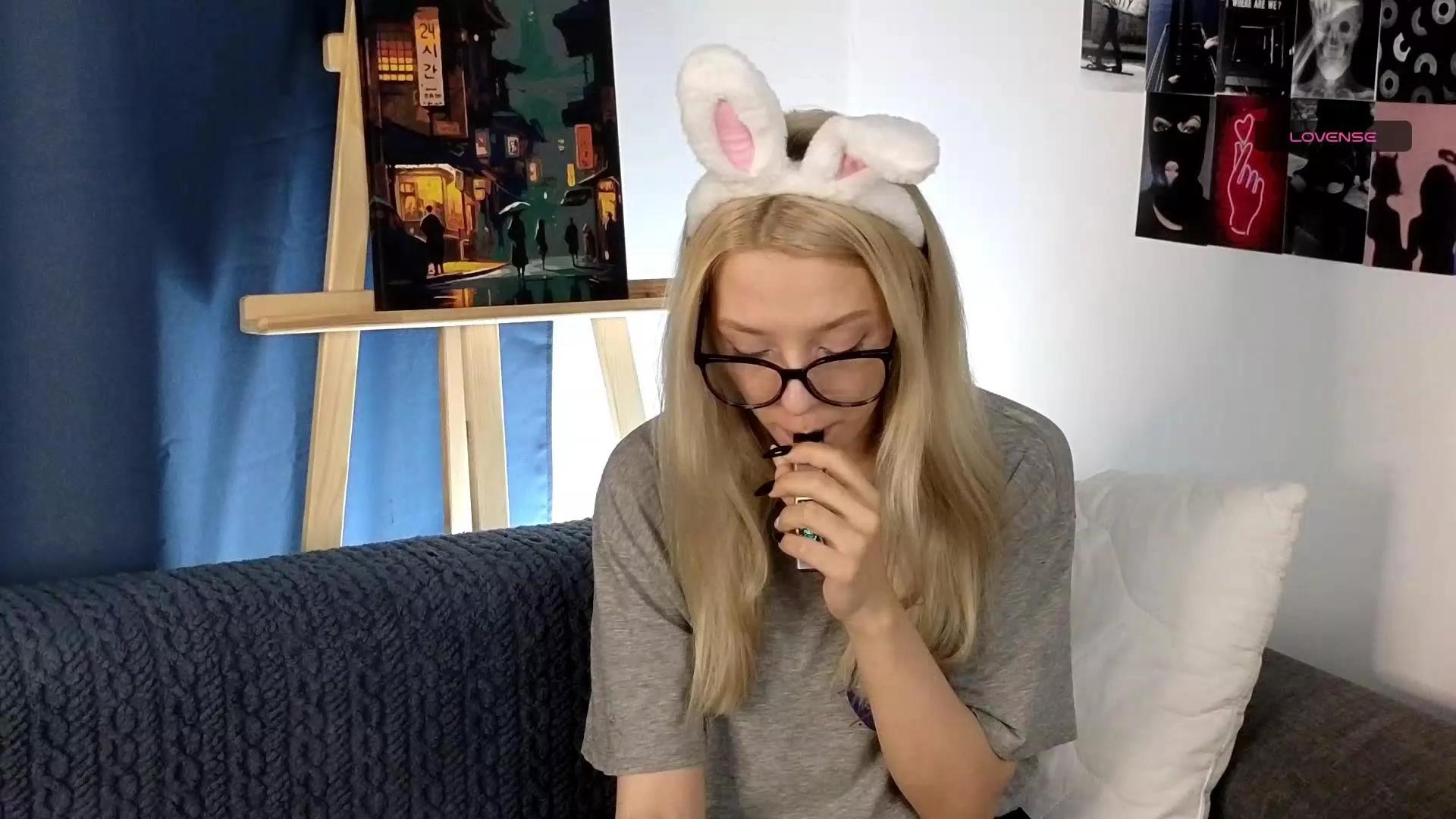 MildredGault on Cam4 