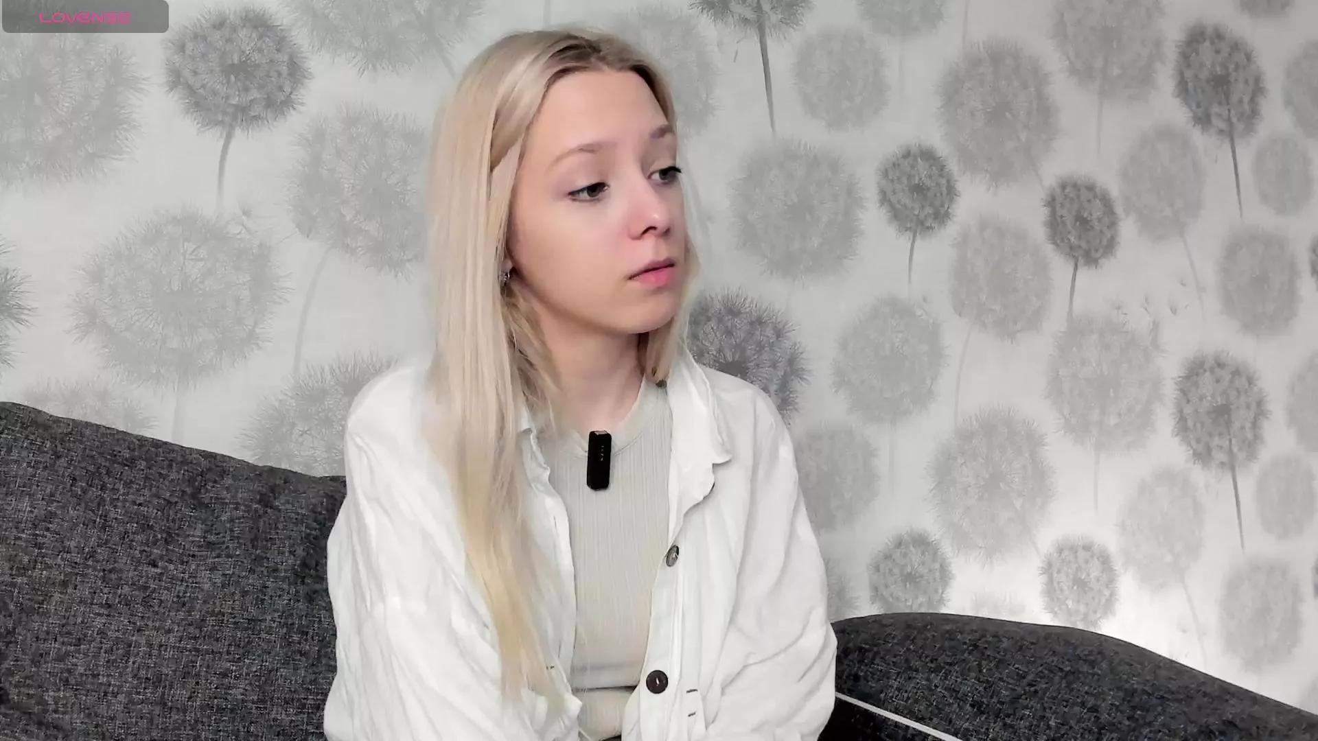 MildredGault on Cam4 
