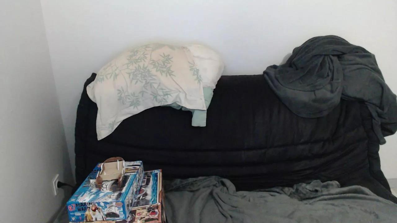 missthon on Cam4 