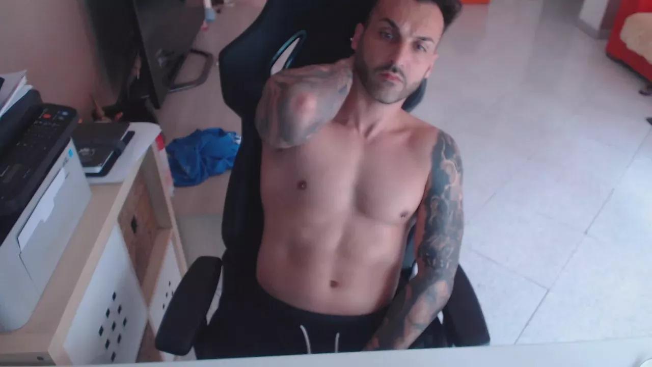mistik_69 on Cam4 