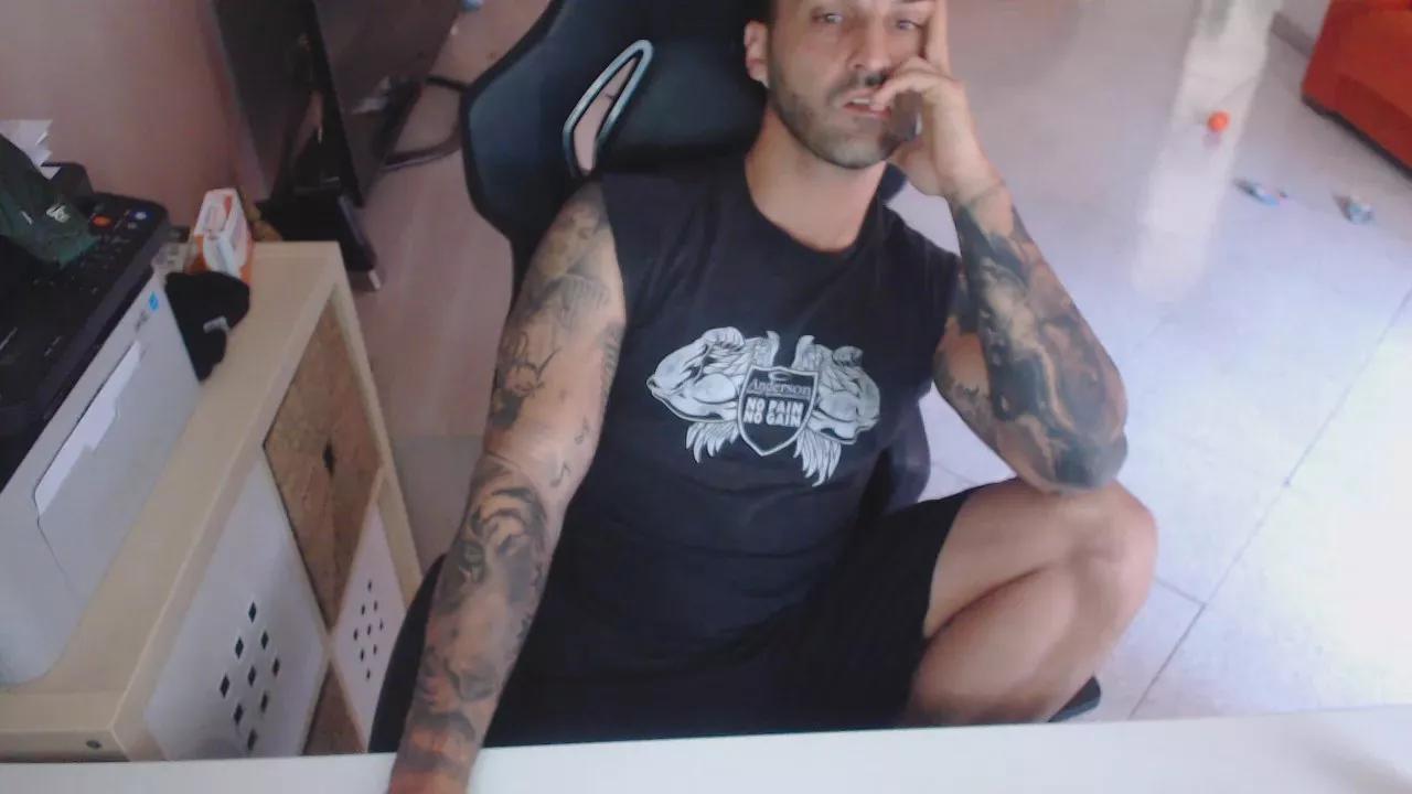 mistik_69 on Cam4 