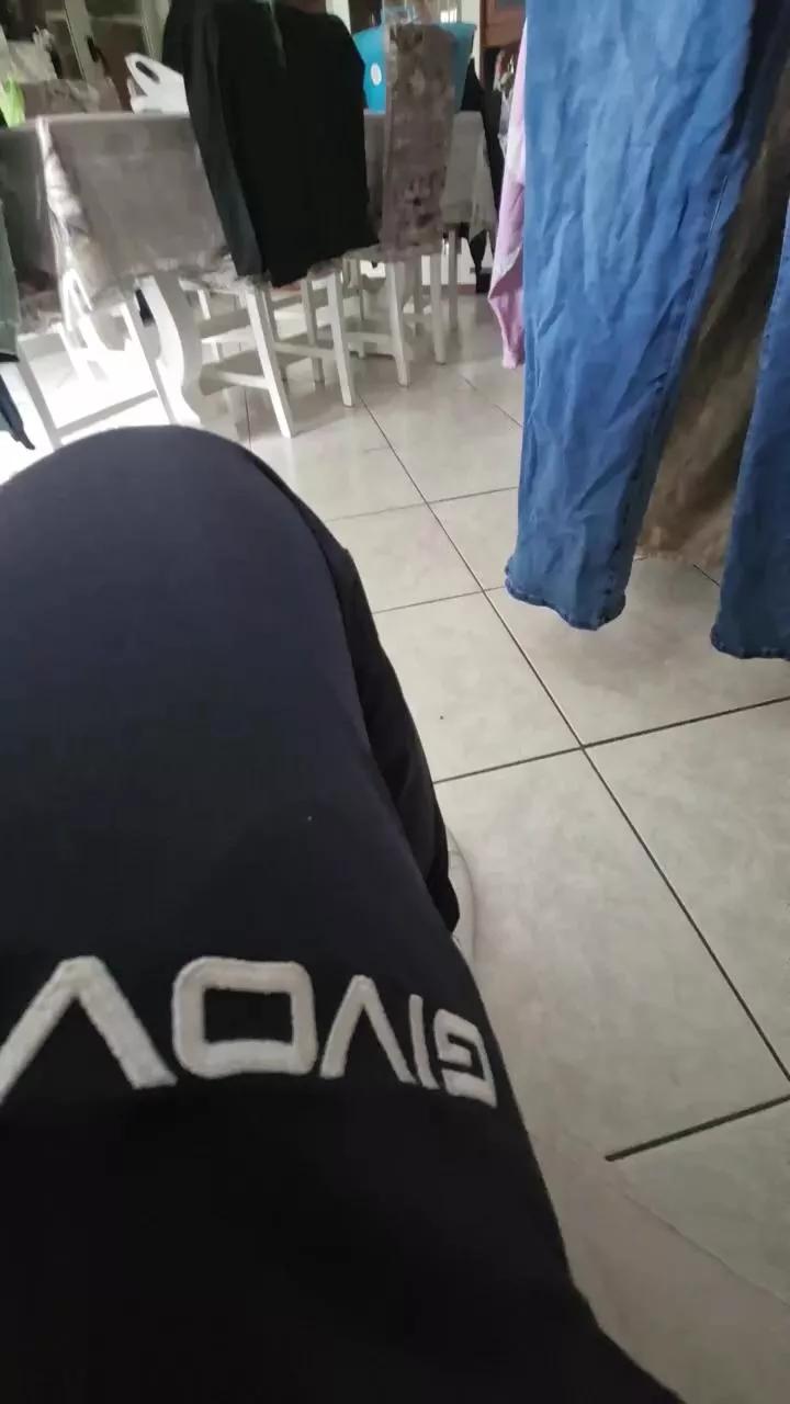 Monella52 on Cam4 