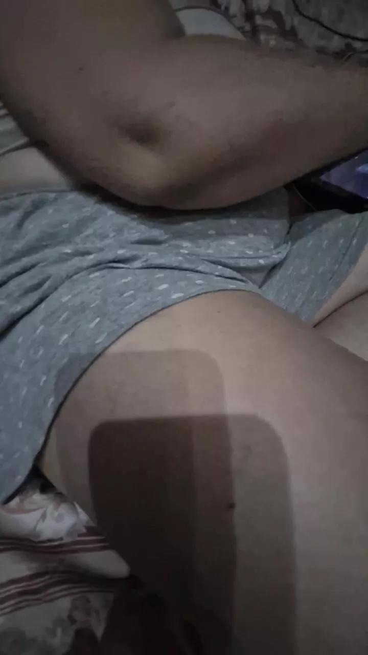 Monella52 on Cam4 