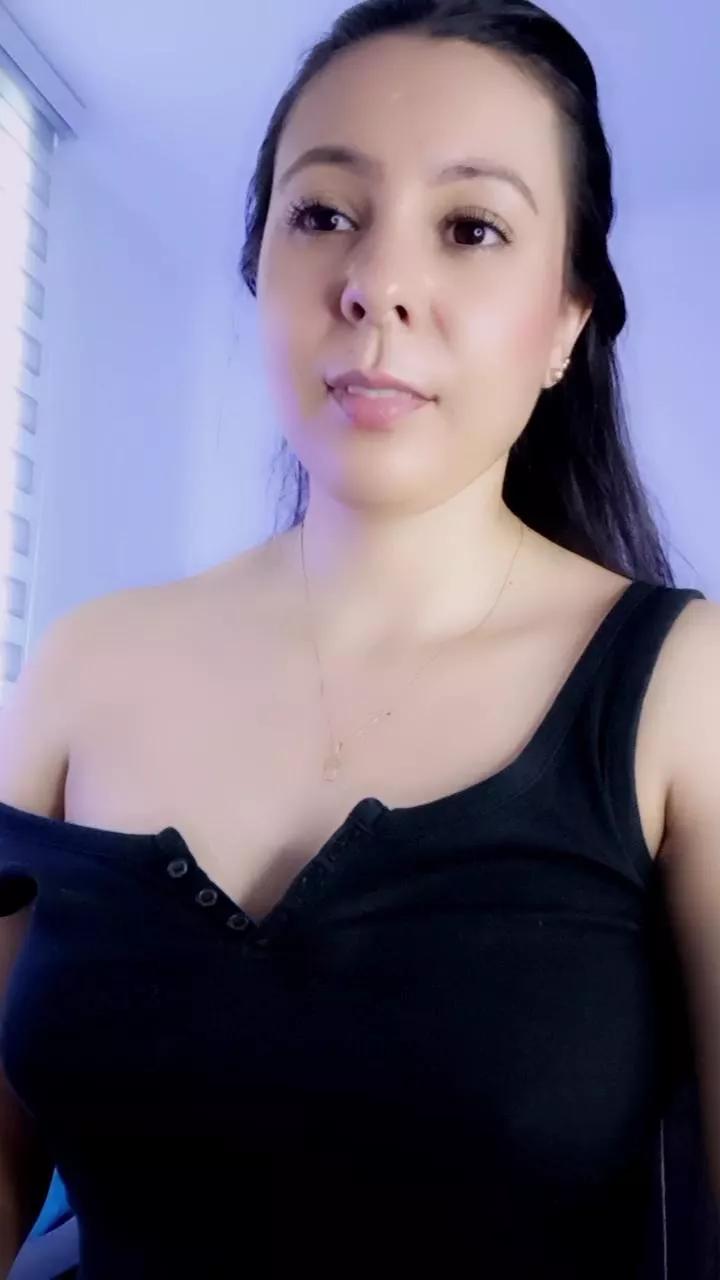 MonyCat_ on Cam4 
