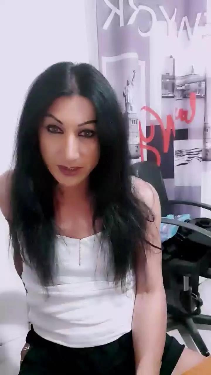 MONYTRAVCD on Cam4 