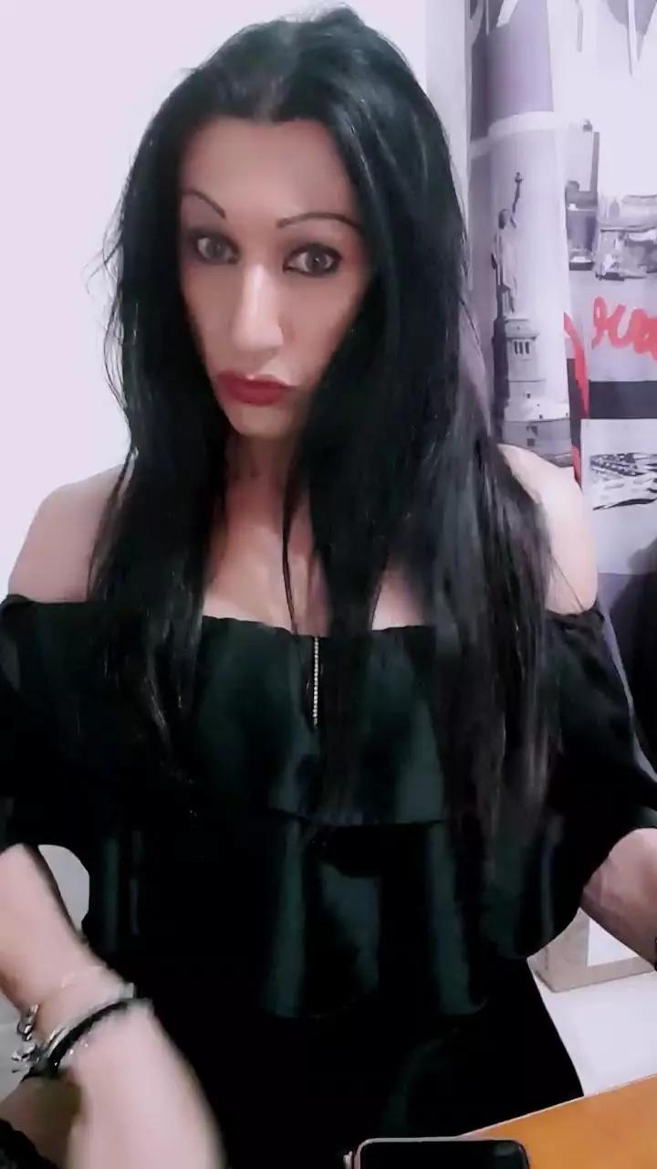 MONYTRAVCD on Cam4 