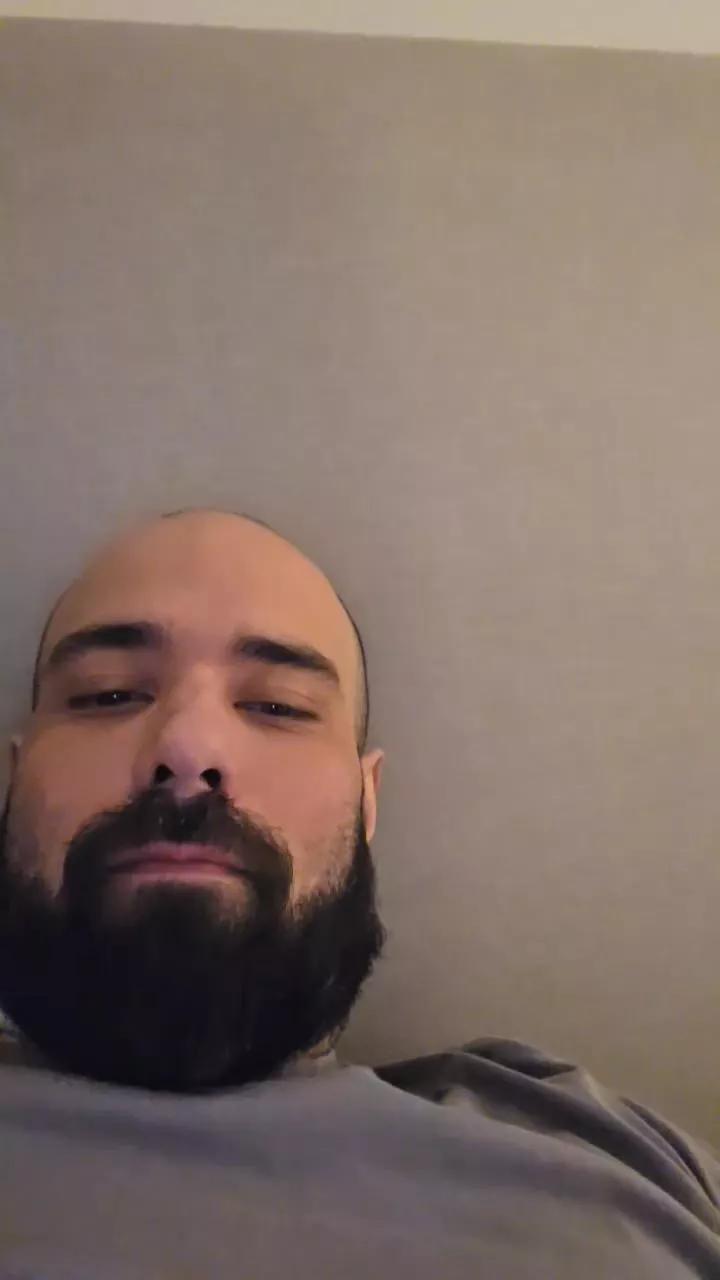 morbear88 on Cam4 