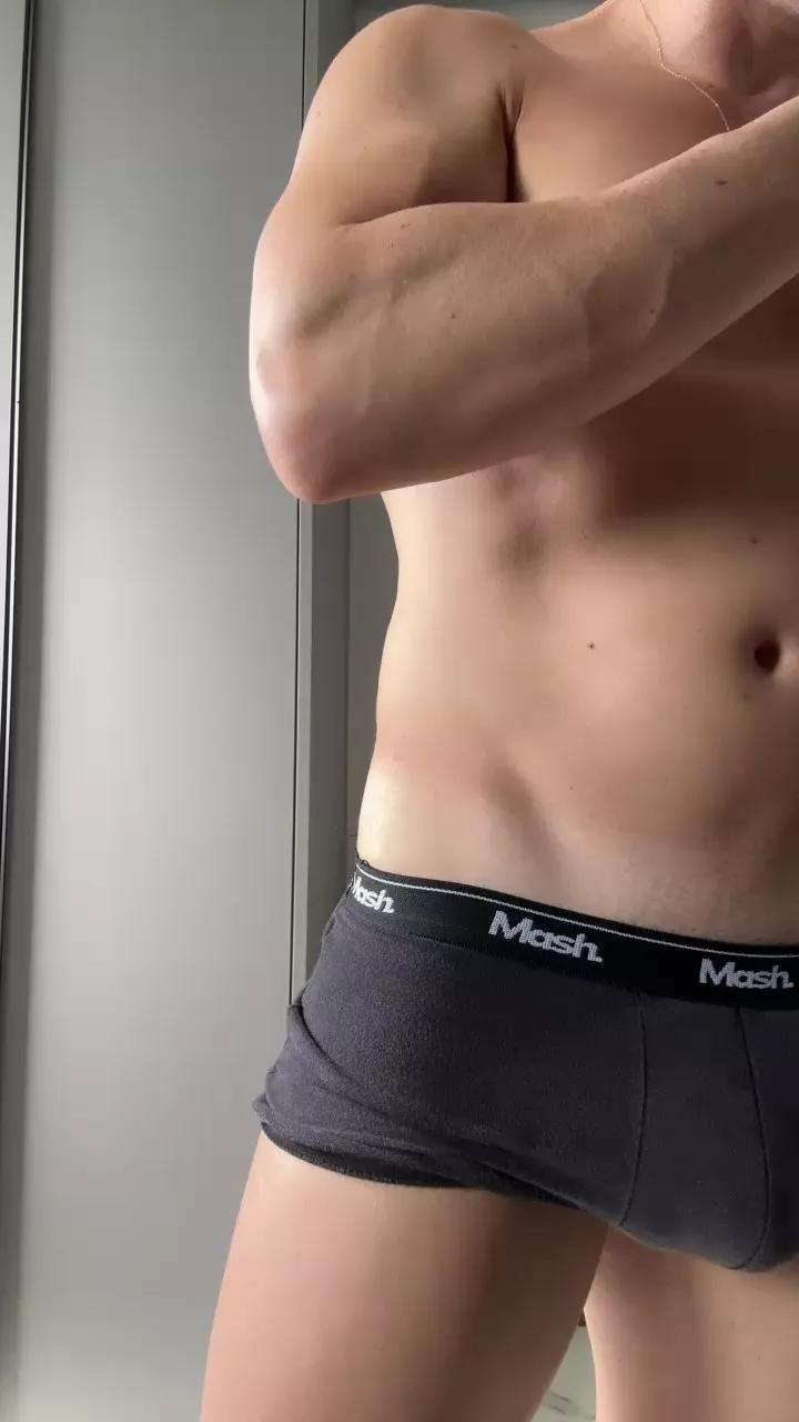 mrc_00200 on Cam4 