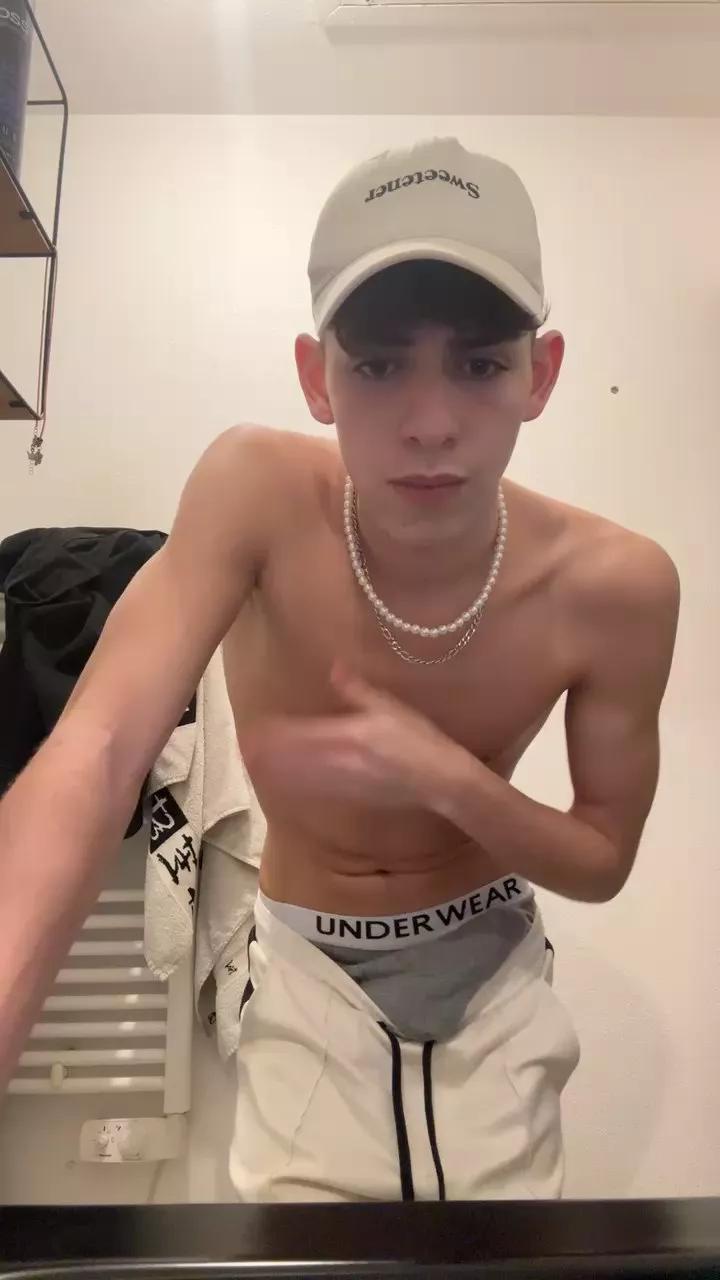 MssNoah on Cam4 