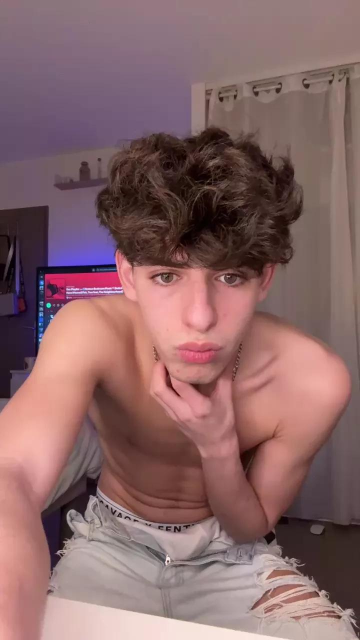 MssNoah on Cam4 