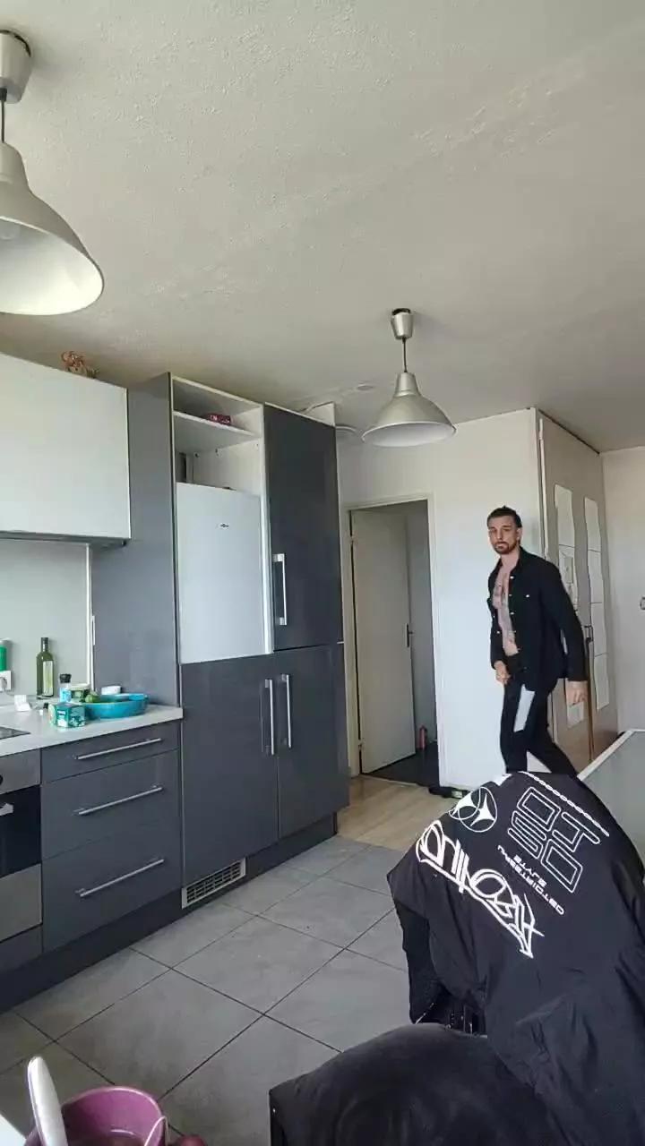 Neotrix33 on Cam4 