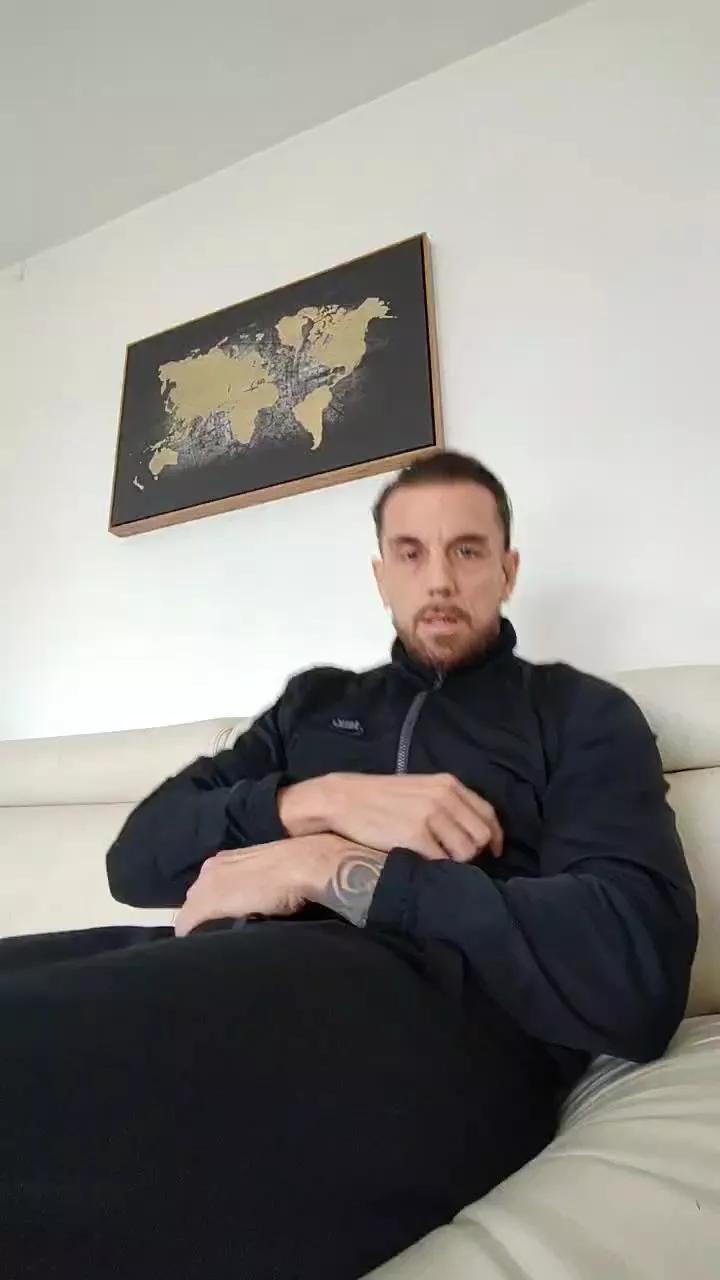 Neotrix33 on Cam4 