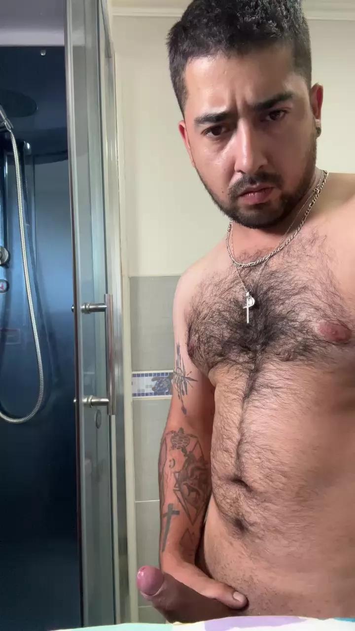 Nickoolas96 on Cam4 