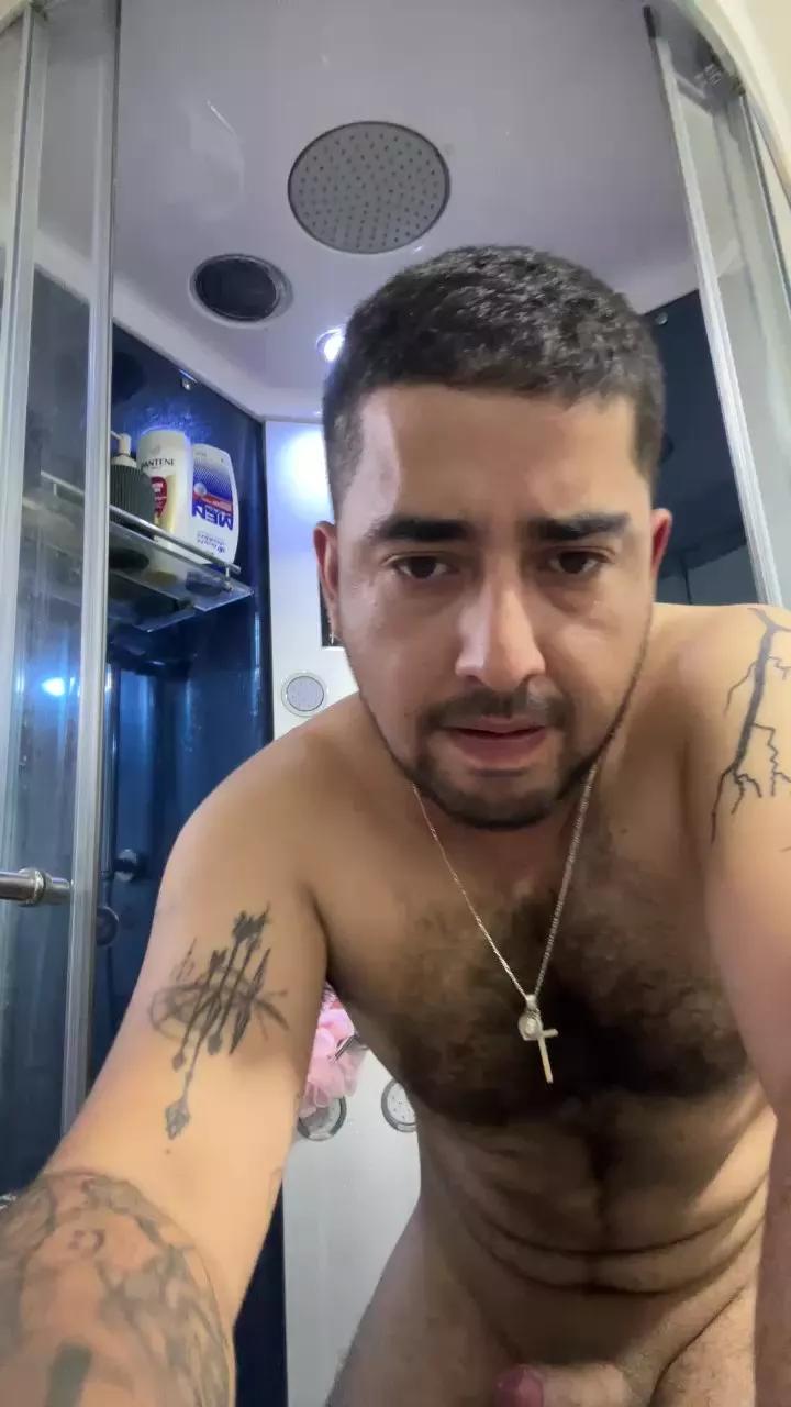 Nickoolas96 on Cam4 