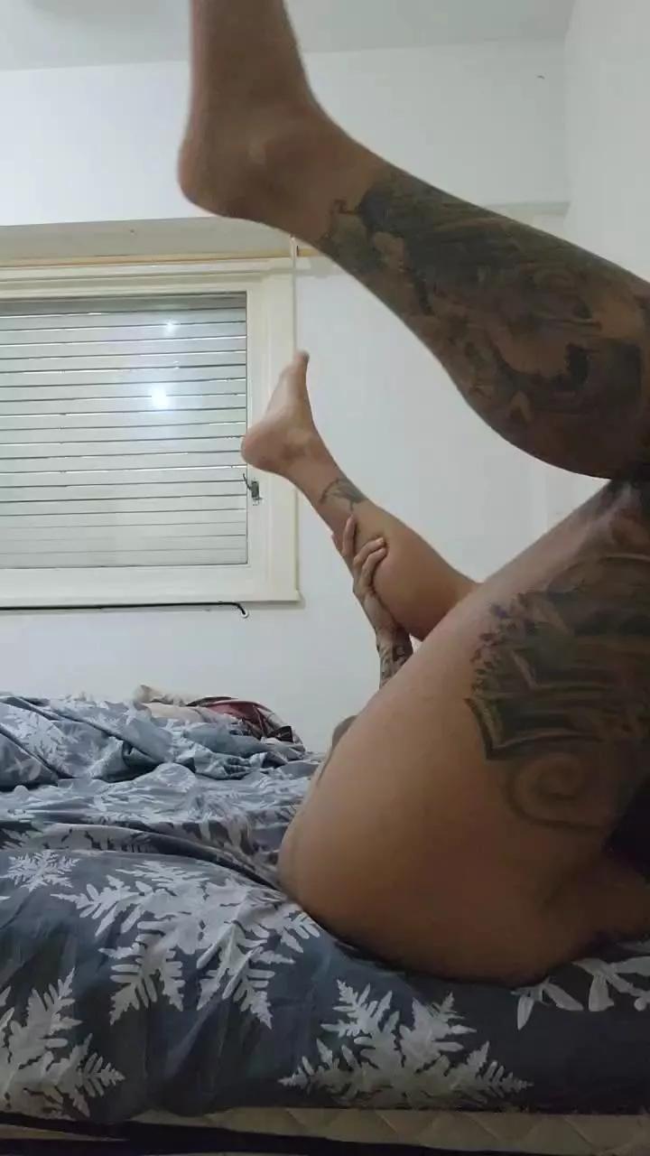 Nicolas_1988 on Cam4 