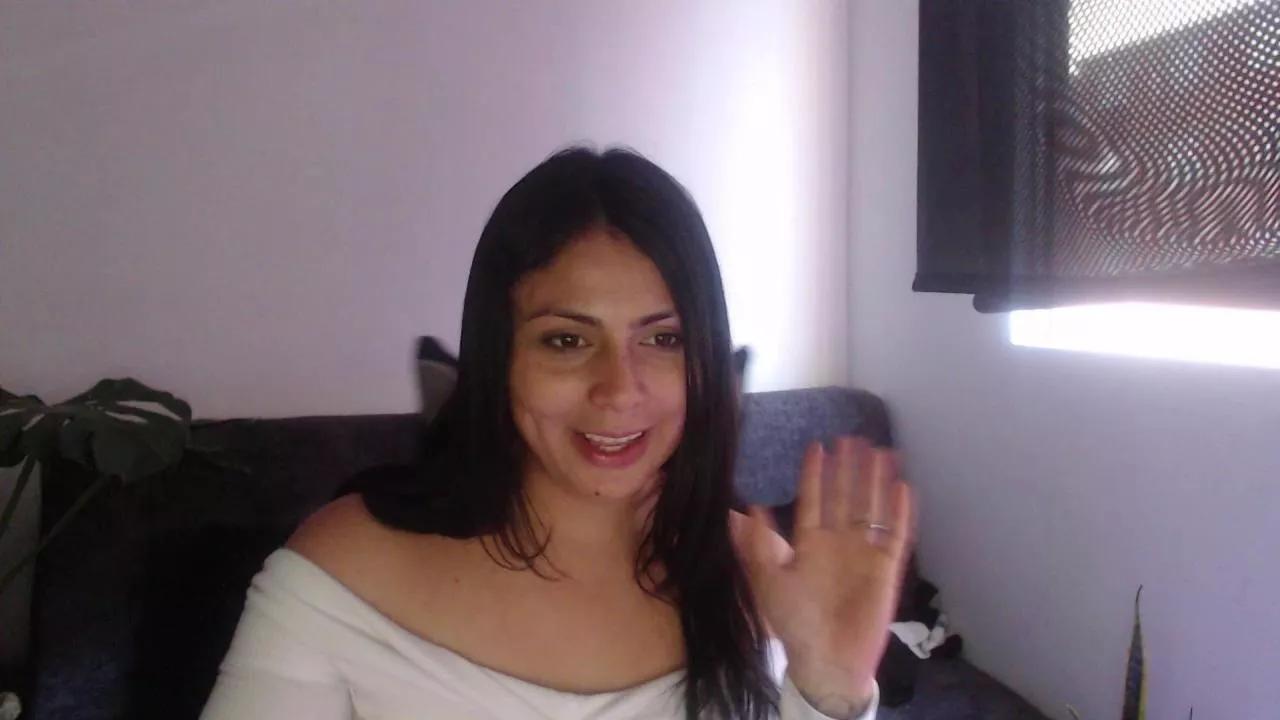 Nicolette_V on Cam4 