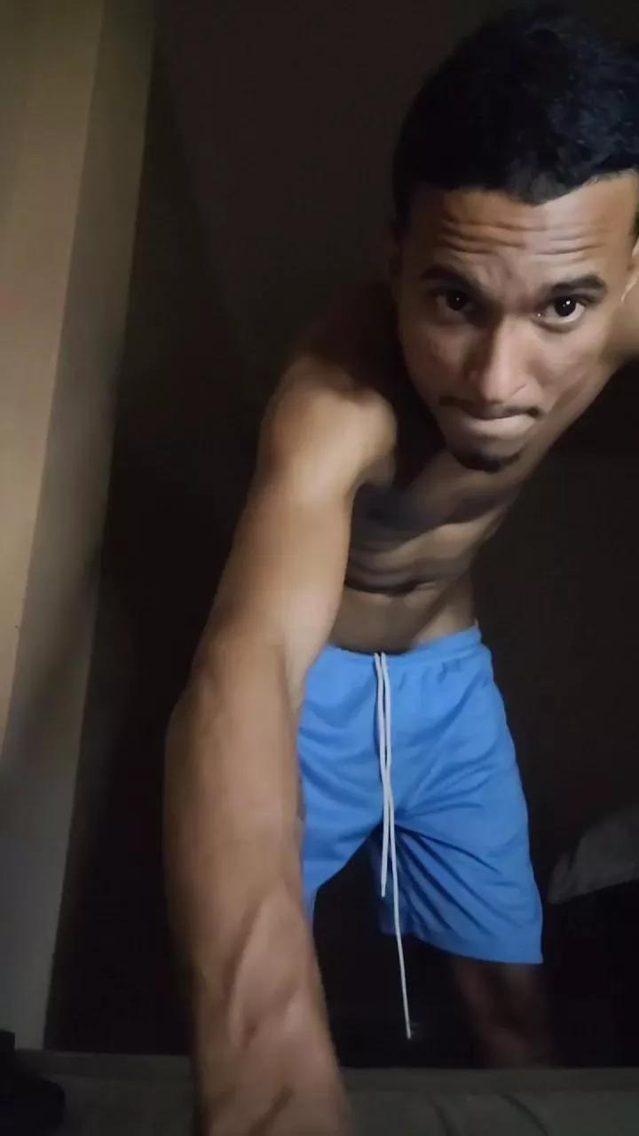 Nigeegeryano on Cam4 