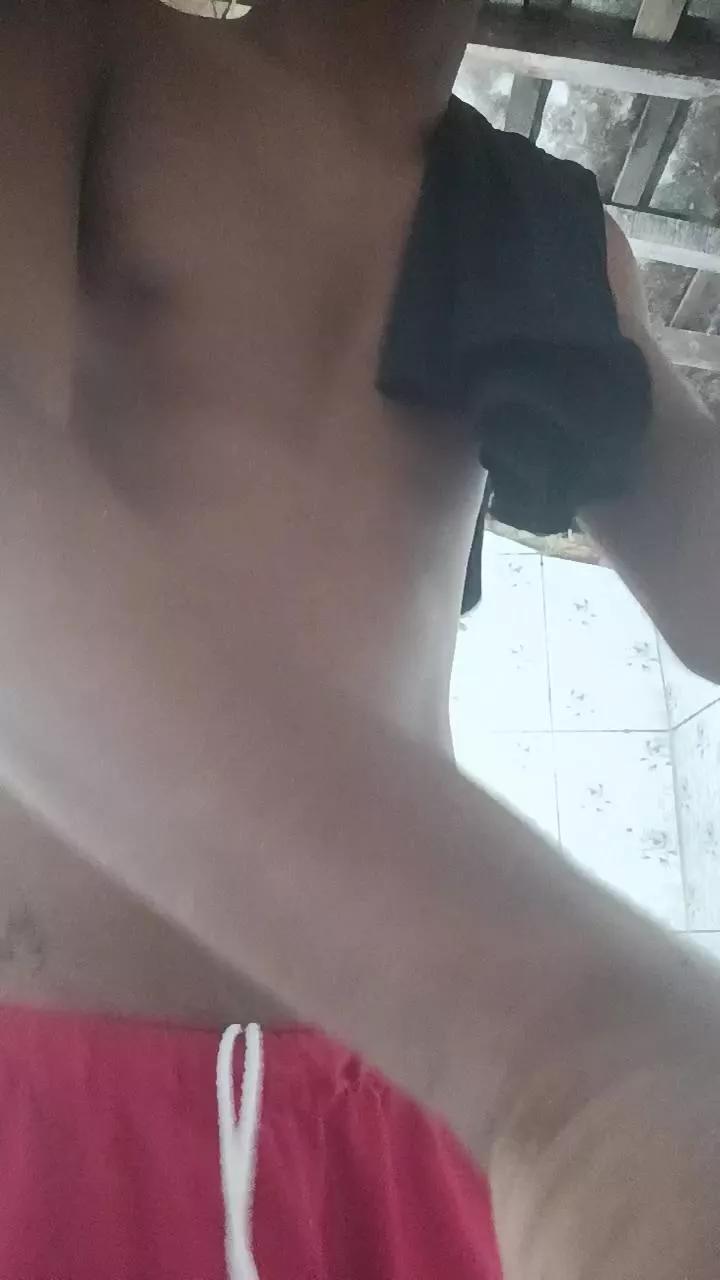 Novinhoode18 on Cam4 