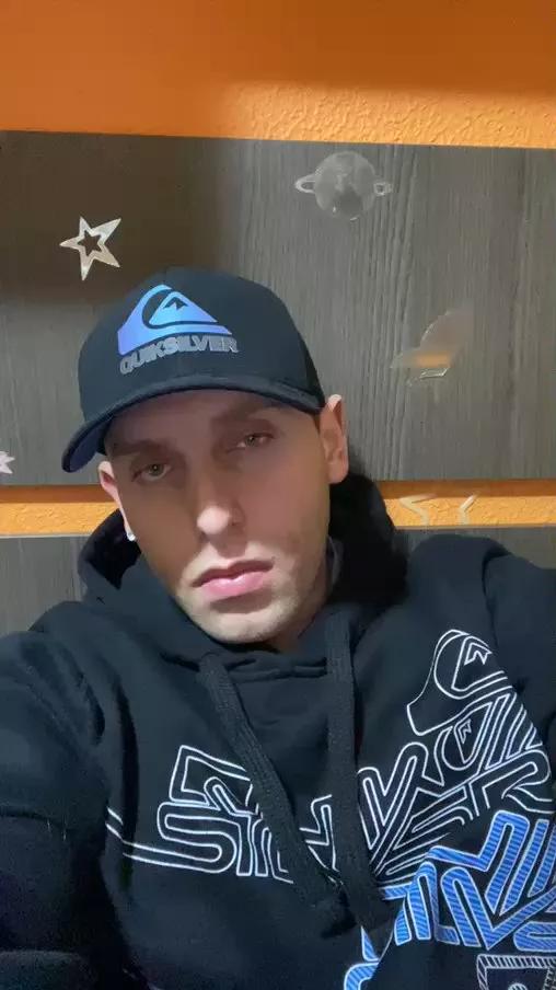Novinhotatooo on Cam4 