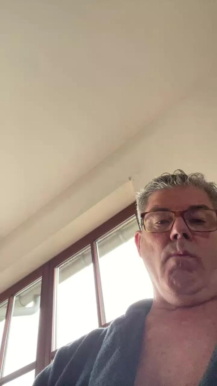 oldiehot1957 on Cam4 