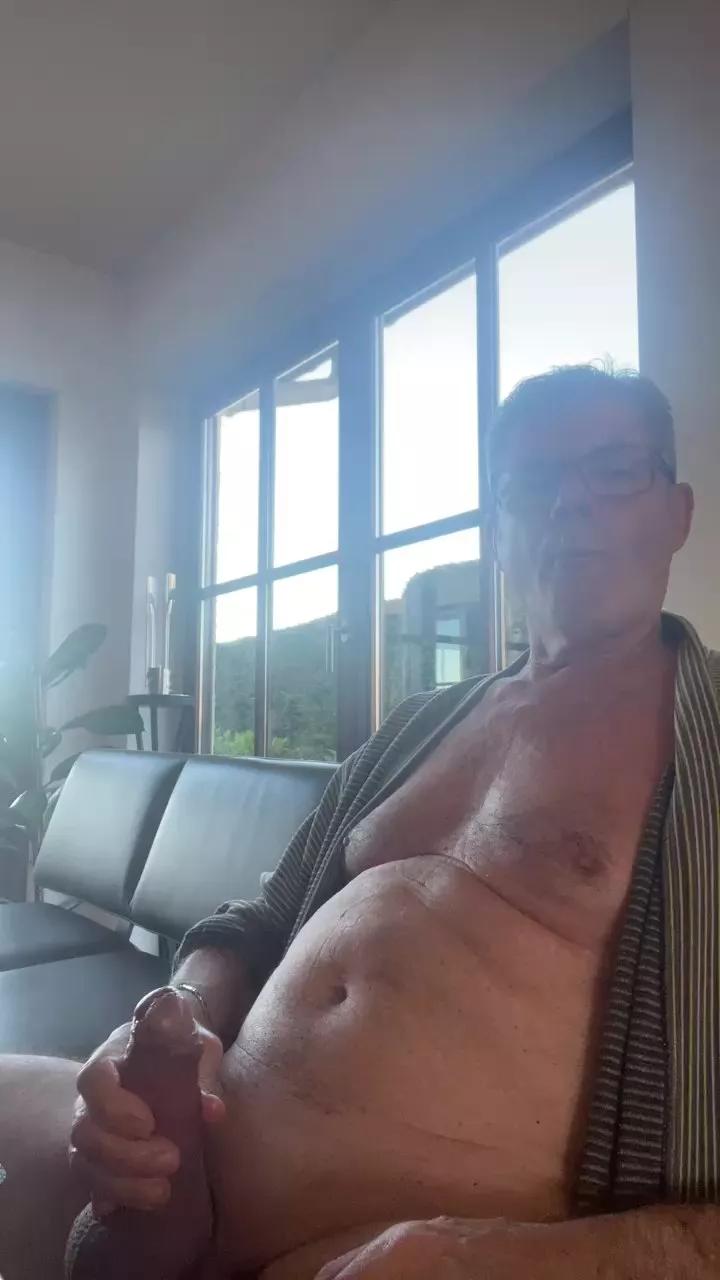 oldiehot1957 on Cam4 