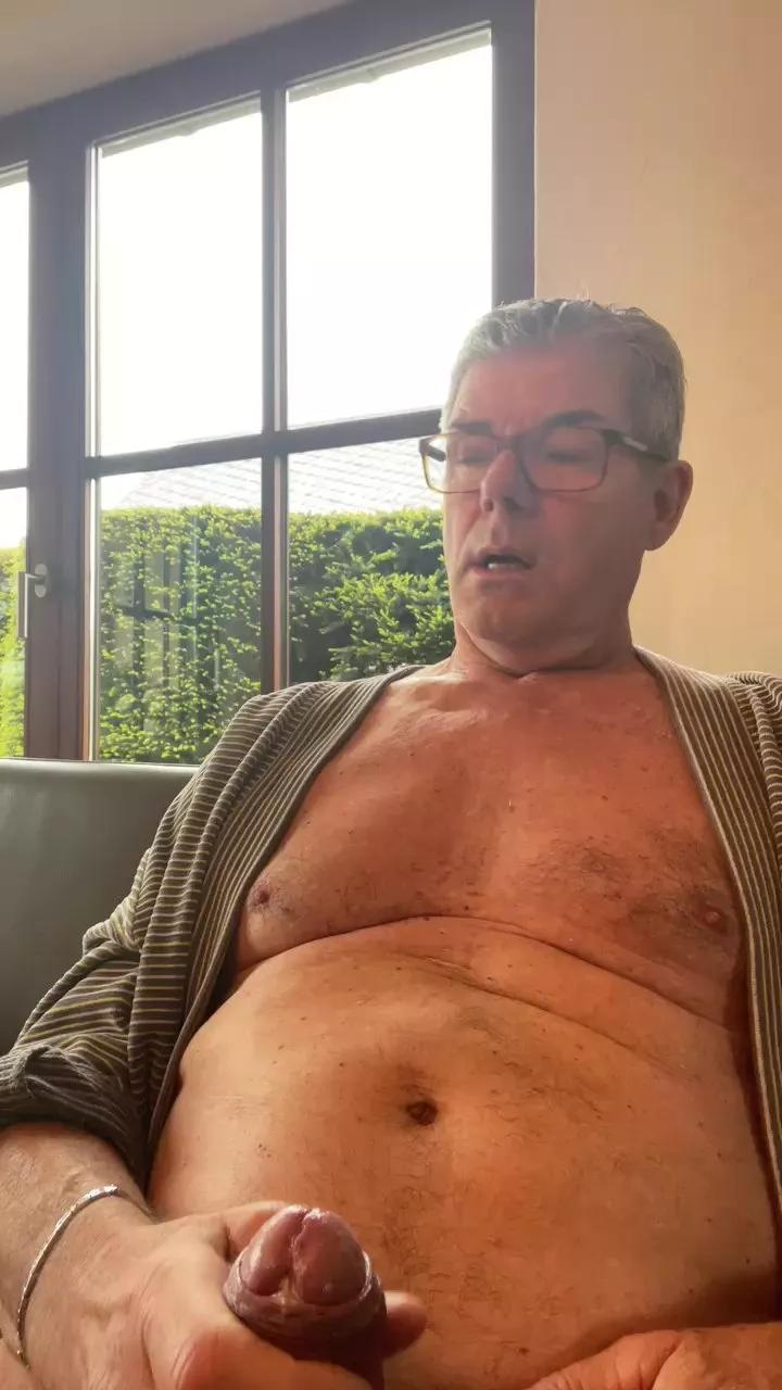 oldiehot1957 on Cam4 