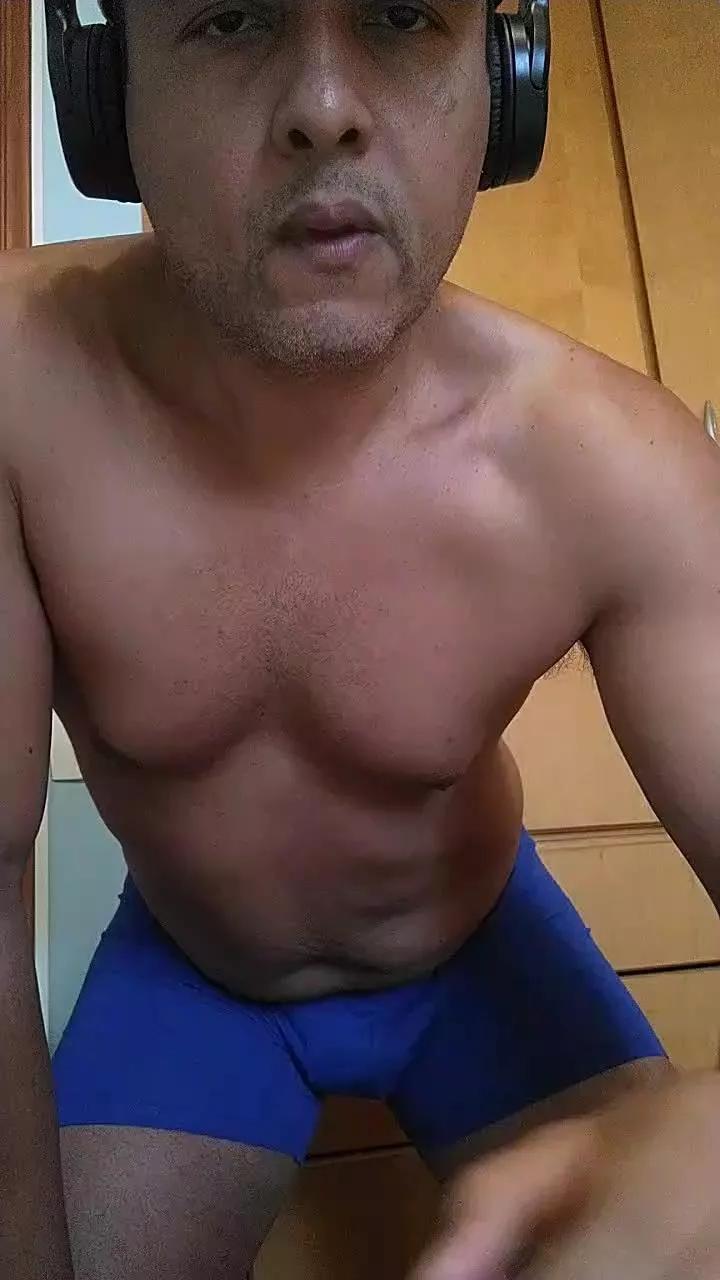 Oliver2269 on Cam4 