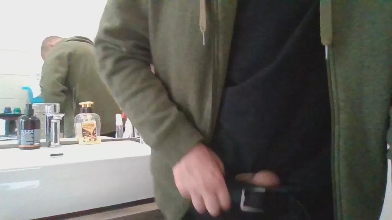 Omihaze on Cam4 