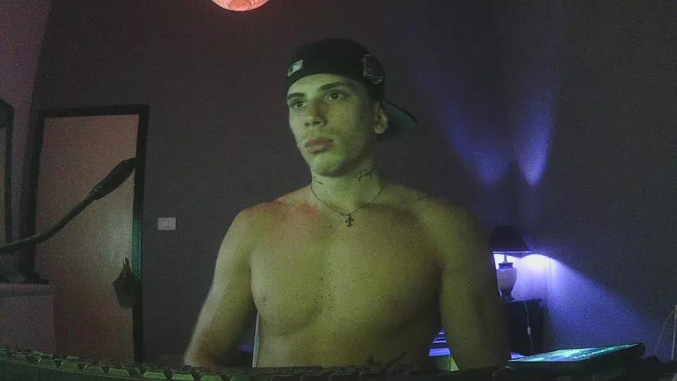 onlybauti on Cam4 