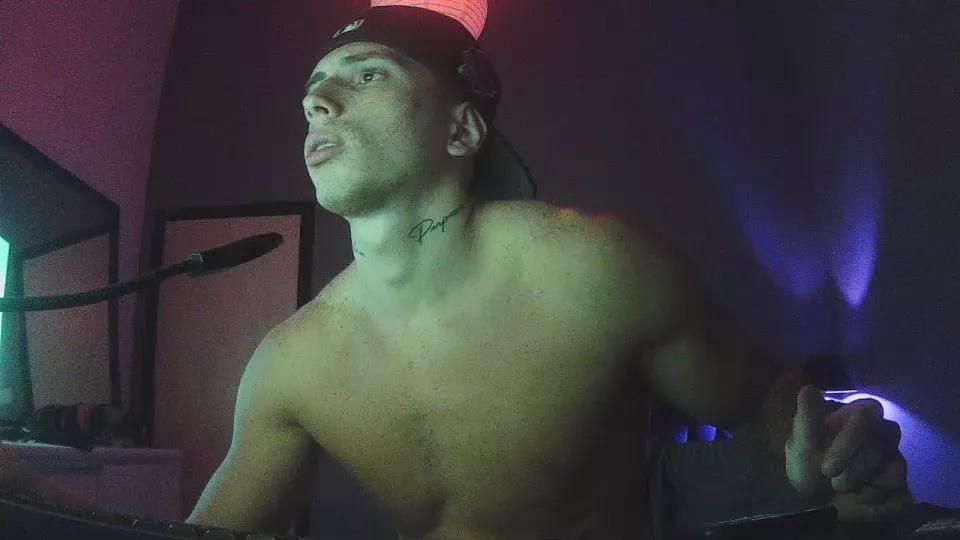 onlybauti on Cam4 
