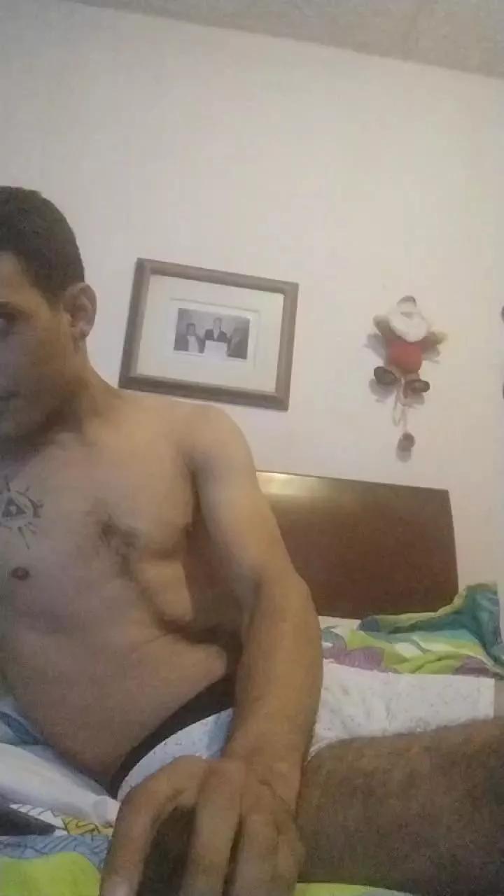 Othman_Alexx on Cam4 
