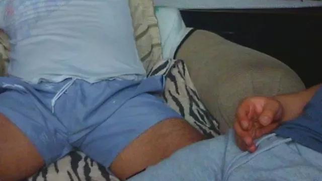 Oyebatman17 on Cam4 