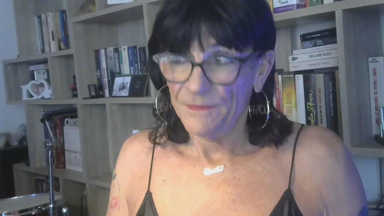 pamela2564 on Cam4 