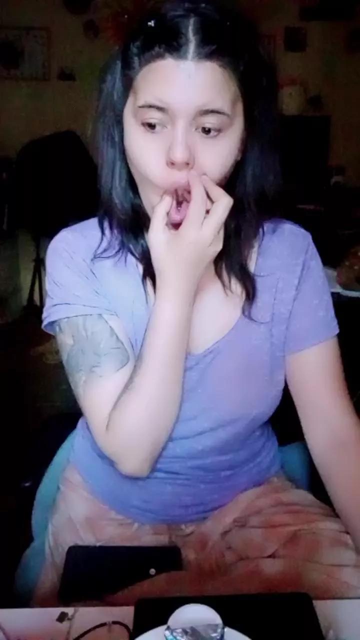 Pbless on Cam4 